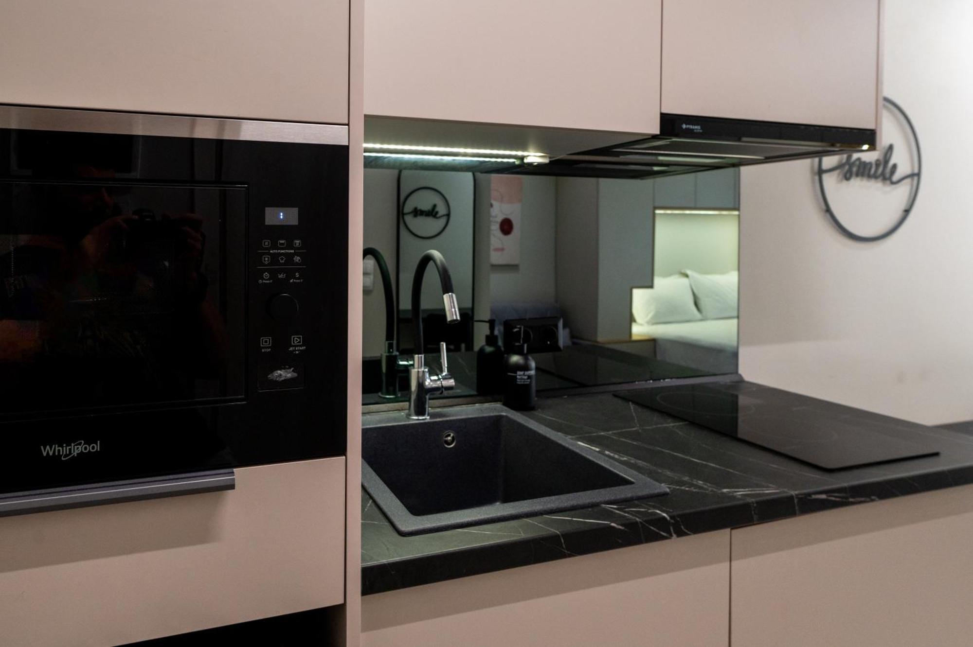 Cozy By Nest Apartment